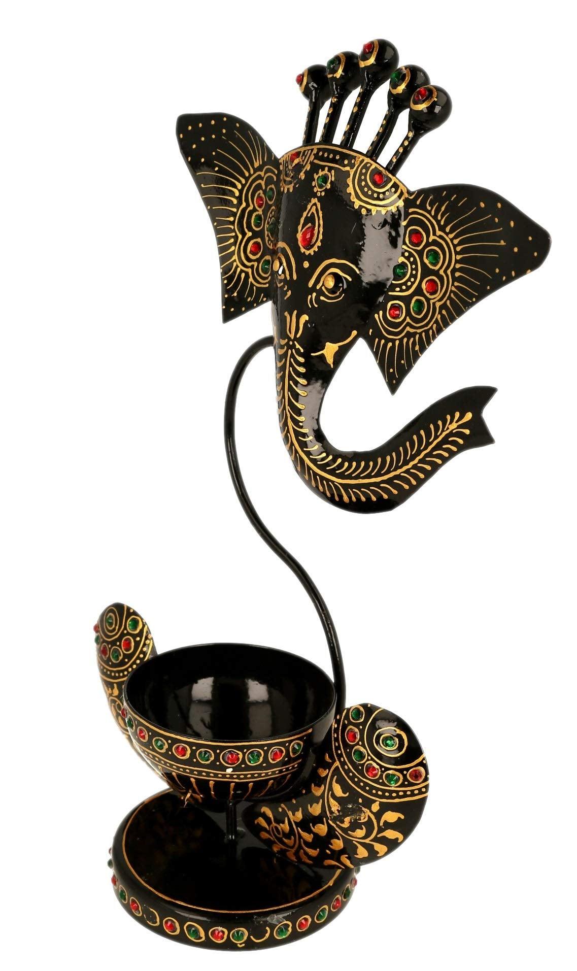 Idole de Ganesh en fer avec présentoir Deepak - pour la décoration de Diwali